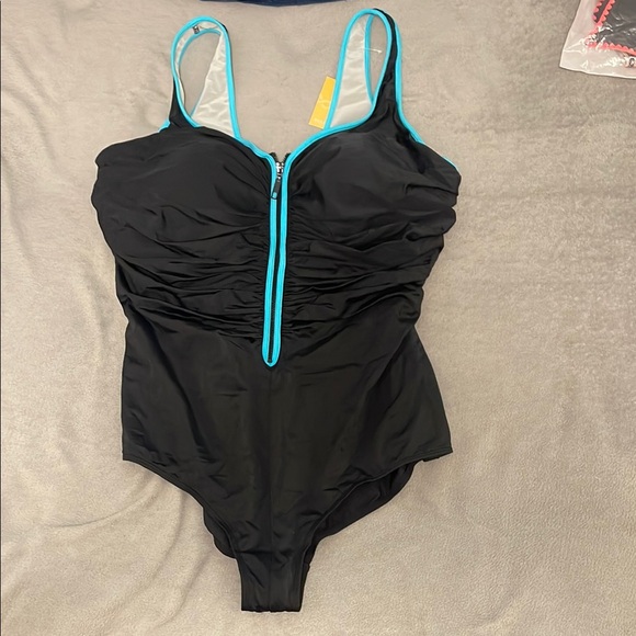 DELIMIRA 18 Plus Swimsuit Tummy Control Front Zipper nwt - Picture 1 of 9